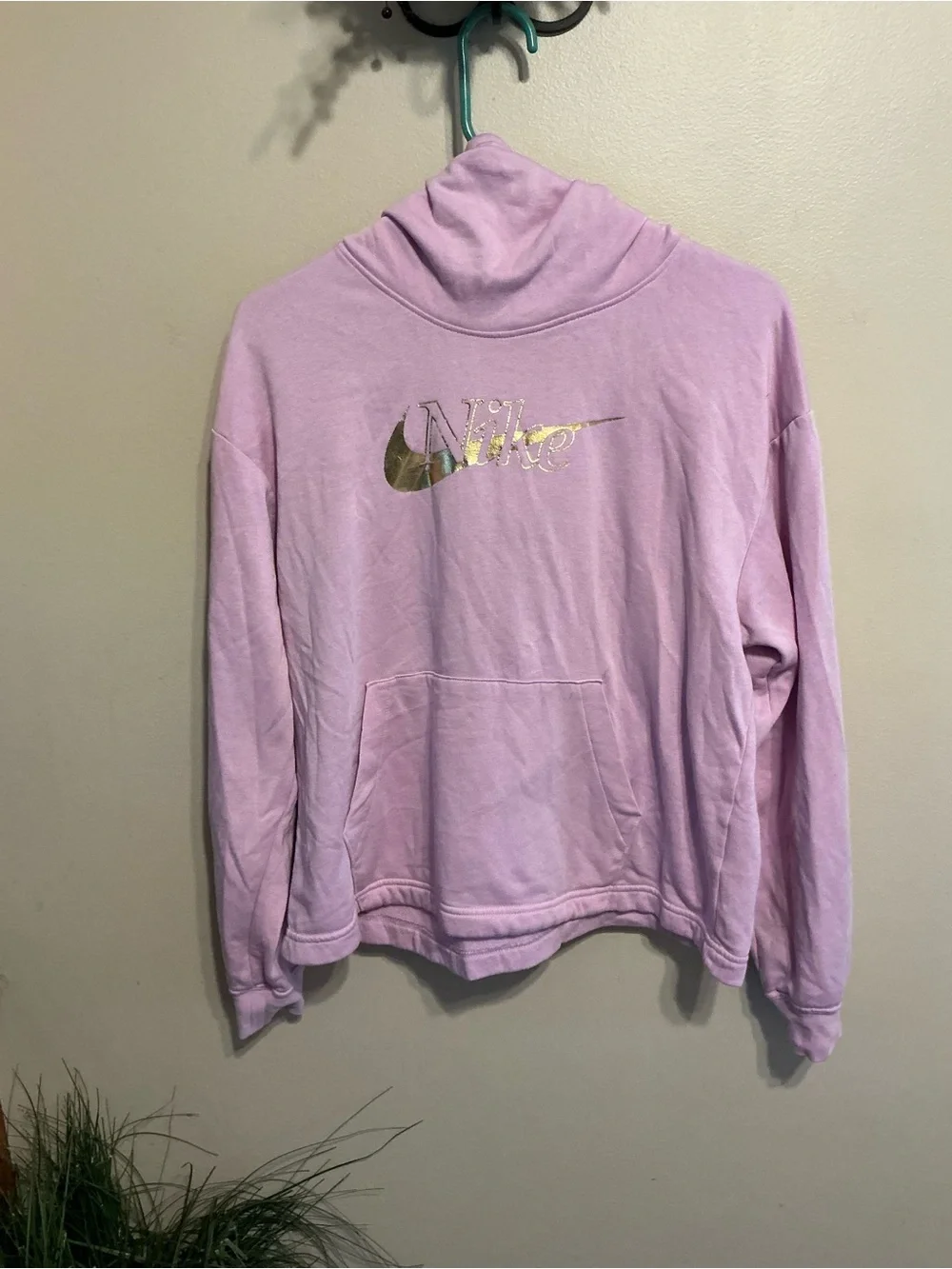 Nike Pink Hoodie – Women’s Small – Metallic Gold Logo - Picture 2 of 6